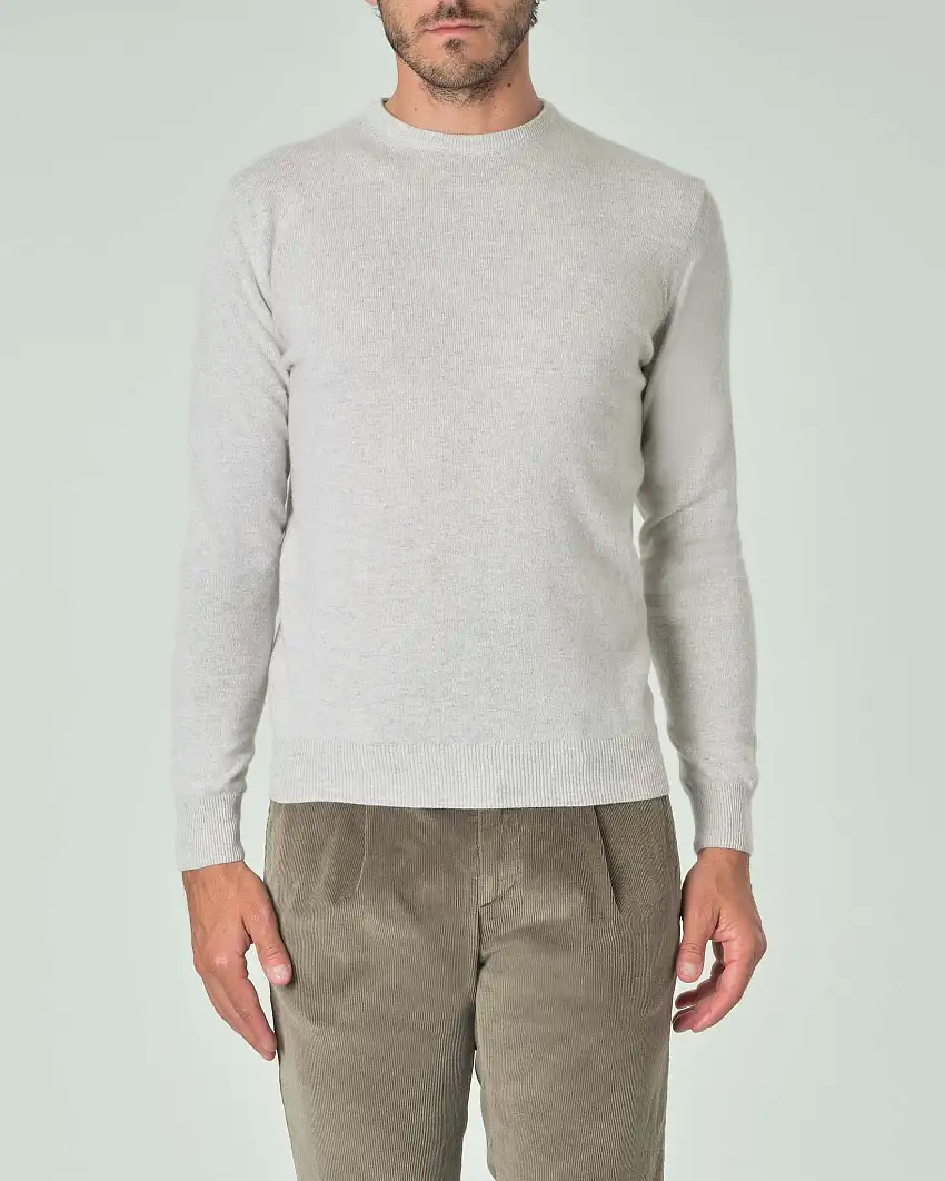 Maglia girocollo Ashki.i color perla in misto lana e cachemire