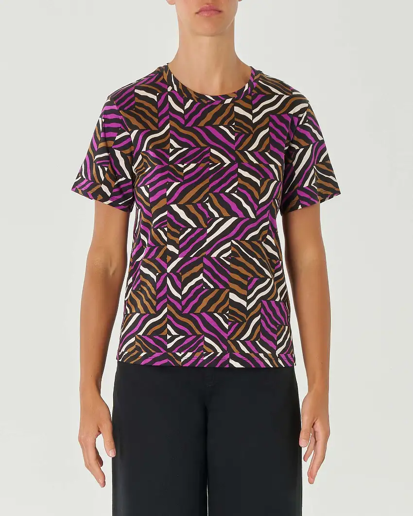 T-shirt nera a motivo masai viola bianco e coccio in puro cotone dalla linea dritta