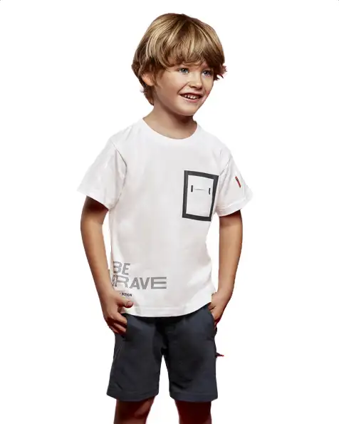 Completo in felpa di cotone composto da t-shirt a maniche corte bianca e bermuda blu