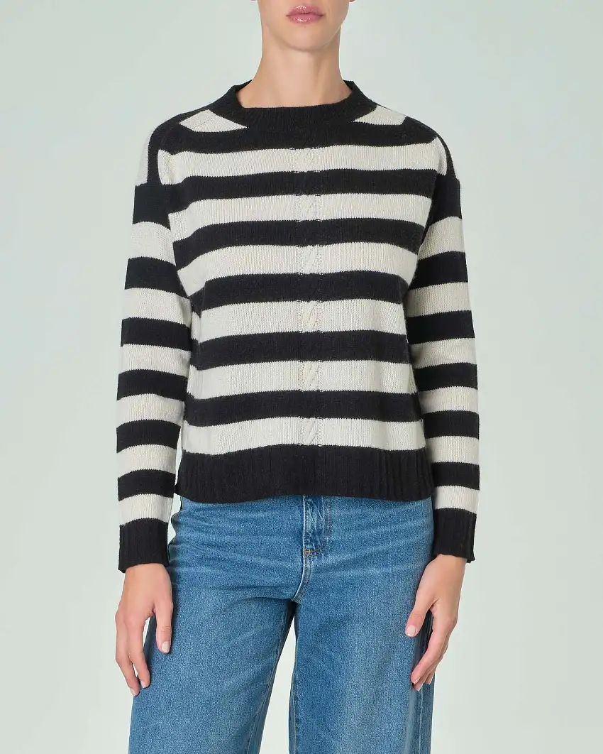Maglia in misto lana bianca a righe nere con motivo a trecce verticale