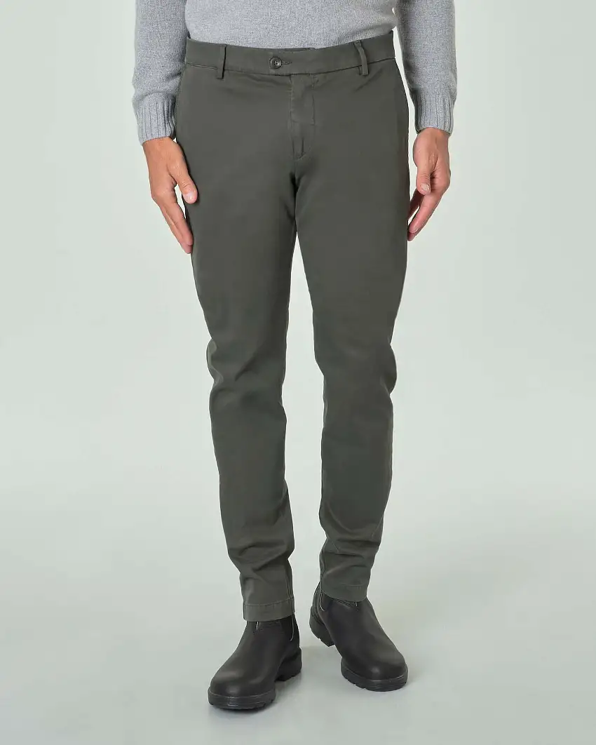 Pantaloni chino Ashki.i verde militare in tricotina di cotone stretch