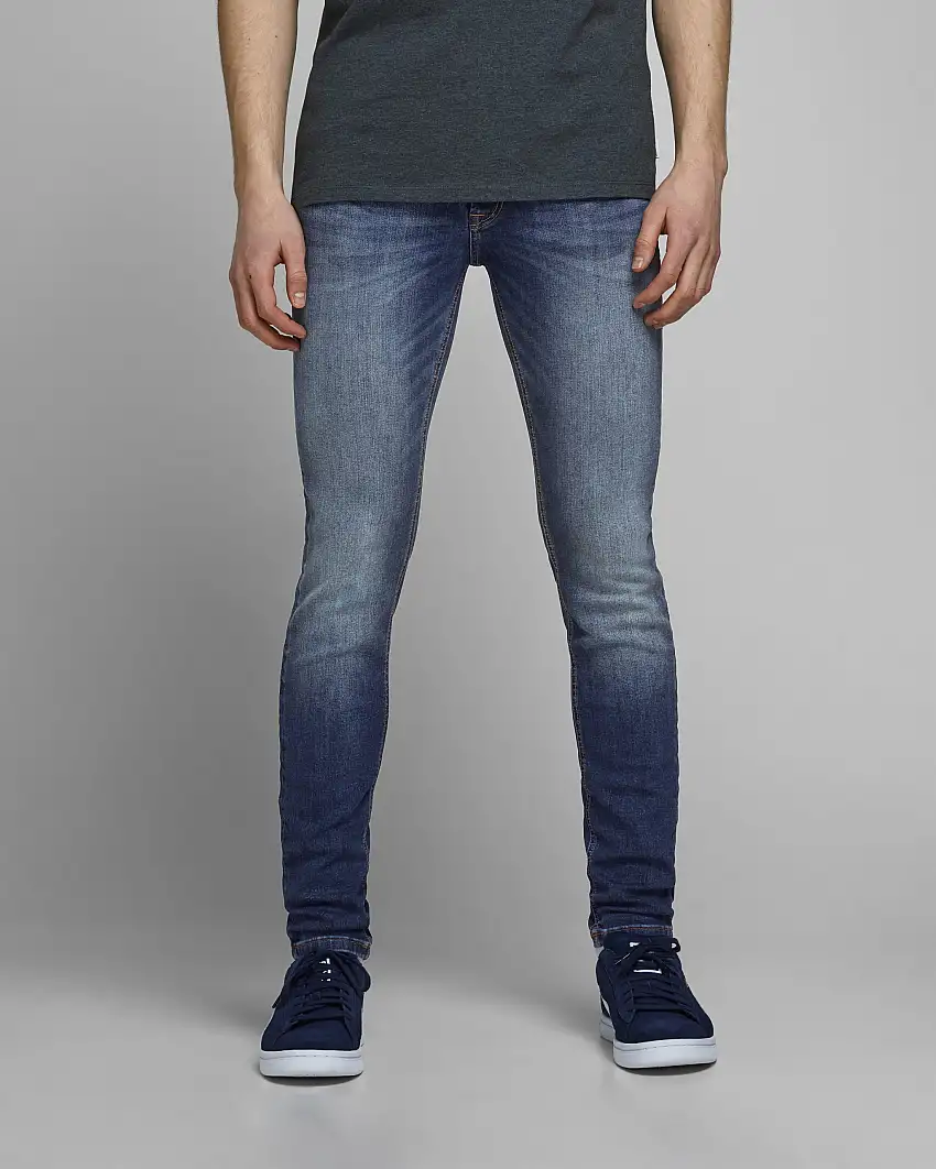 Jeans Liam skinny fit a vita bassa lavaggio medio super stone washed con baffature