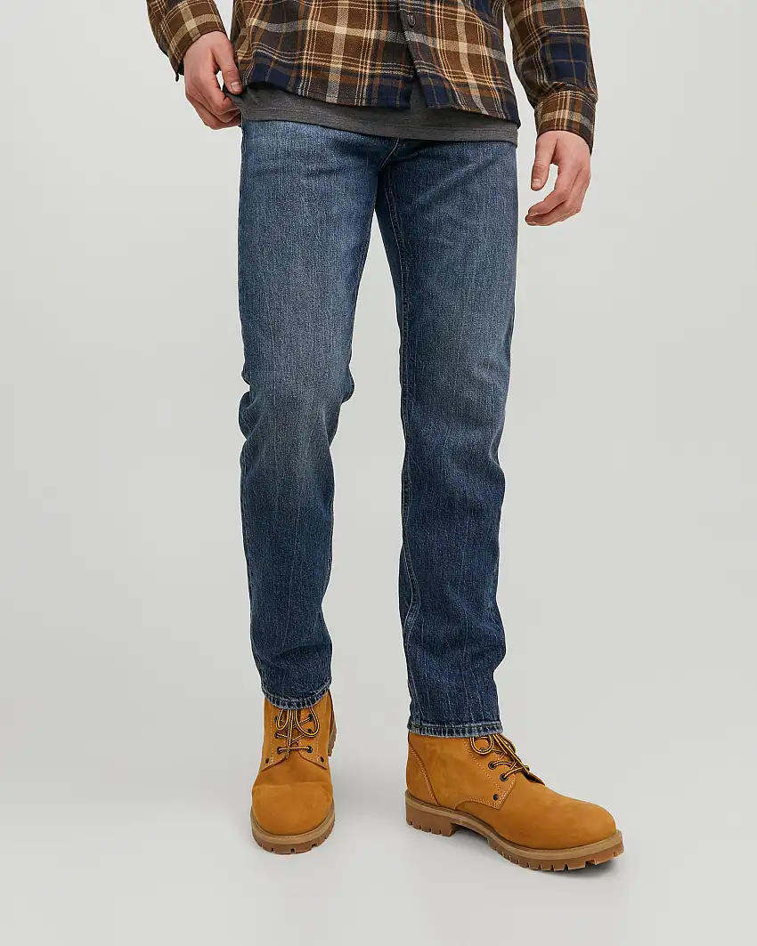Jeans Chris loose fit a vita media con lavaggio scuro stone washed