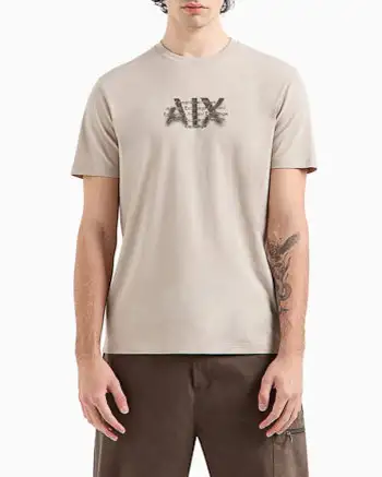 T-shirt beige mezza manica con logo AX ripetuto stampato sul petto