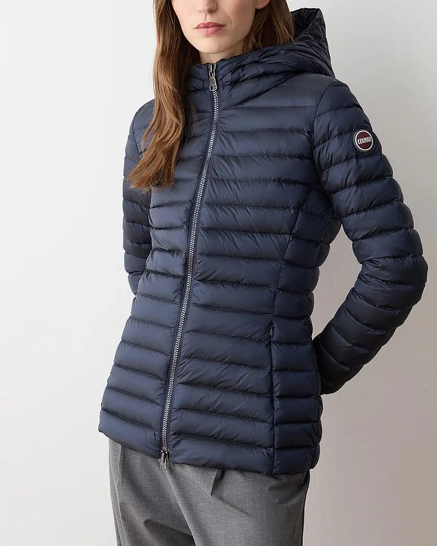 Piumino blu media lunghezza in tessuto effetto cangiante con cappuccio fisso