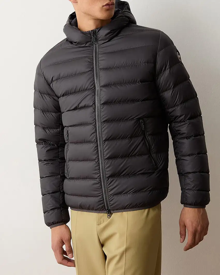 Piumino grigio antracite con cappuccio in nylon semilucido con fodera nera