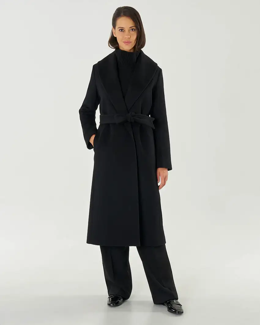 Cappotto lungo nero in pura lana vergine con collo ampio a scialle e cintura in vita