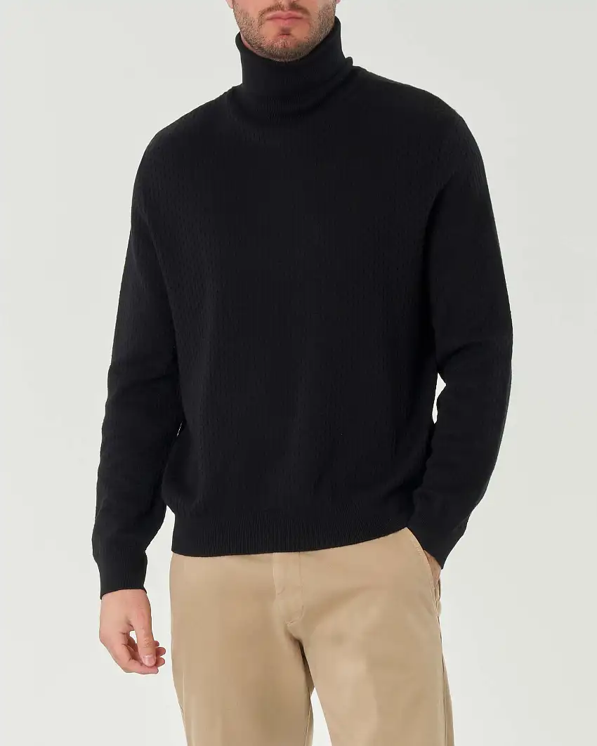 Dolcevita nero in maglia di cotone con motivo traforato all over