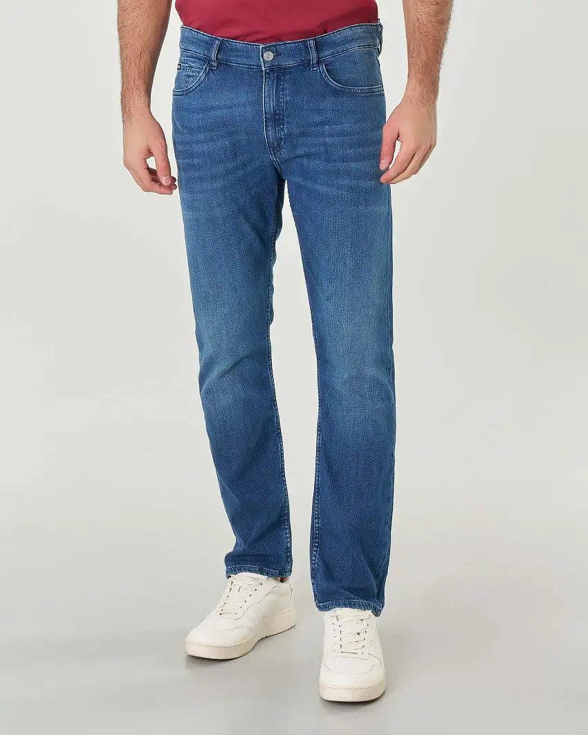 Jeans Delawere slim-fit in puro cotone lavaggio medio con leggere baffature