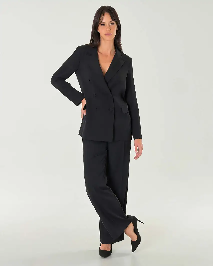 Pantaloni straight neri in tessuto stretch fluido con pinces in vita