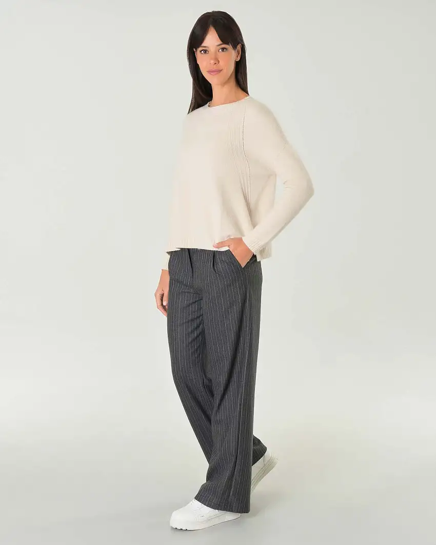 Maglia boxy beige in misto viscosa con motivo a coste lungo il giromanica sceso