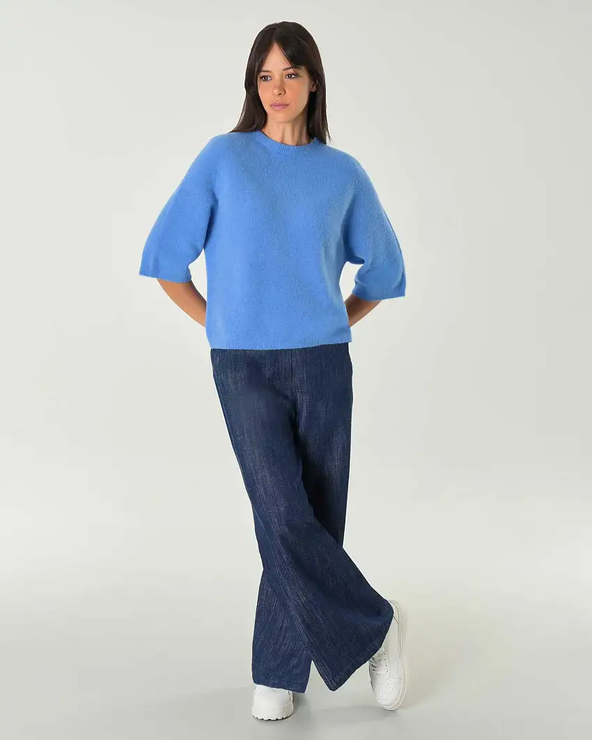 Maglia celeste in misto mohair con maniche corte al gomito