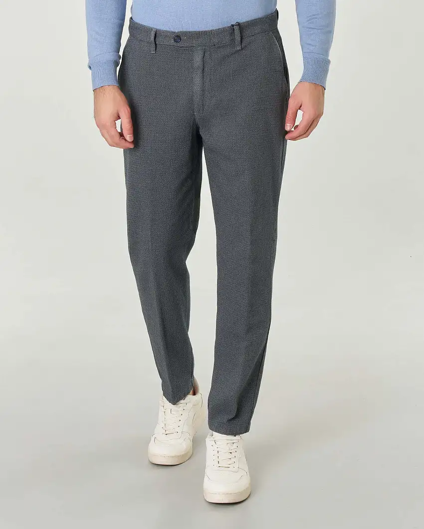 Pantaloni chino grigio antracite slim-fit in tessuto armaturato di cotone stretch