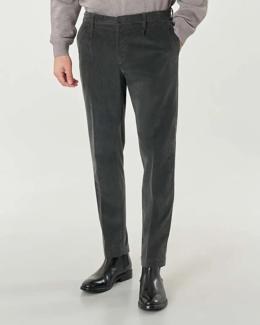 Pantaloni chino Pellizzari antracite in velluto millerighe con pinces frontale ed elastico sul retro