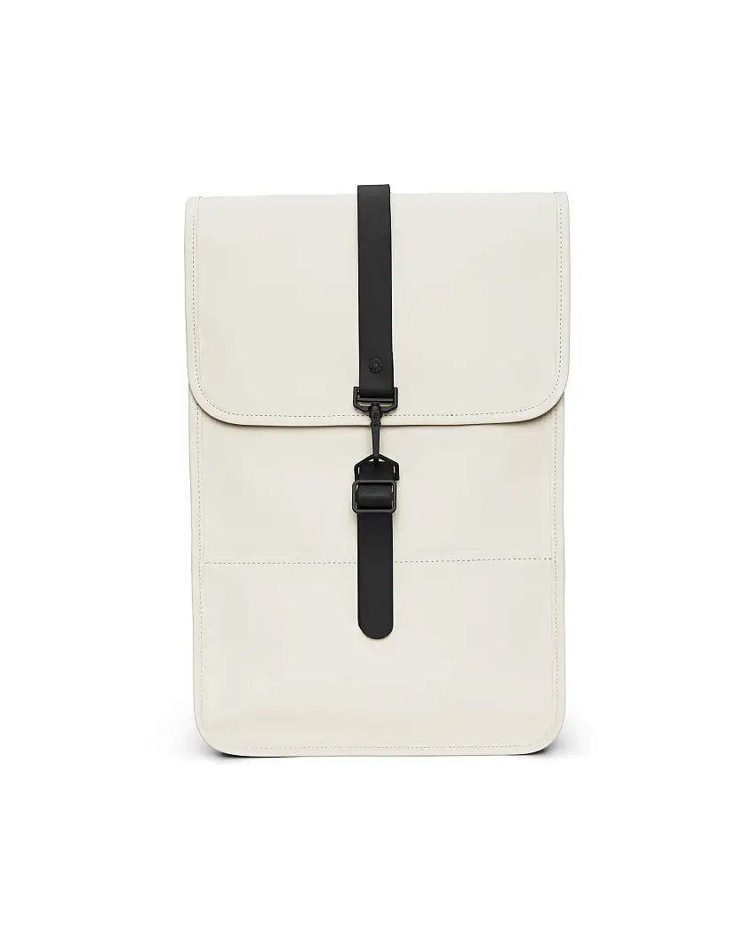 Zaino Backpack Mini color sabbia in tessuto tecnico impermeabile effetto gommato con patta