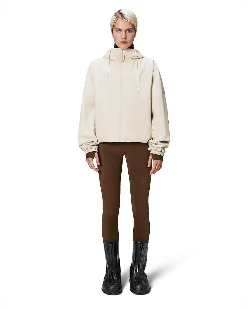 Piumino cropped color sabbia Lohja impermeabile con imbottitura leggera e cappuccio