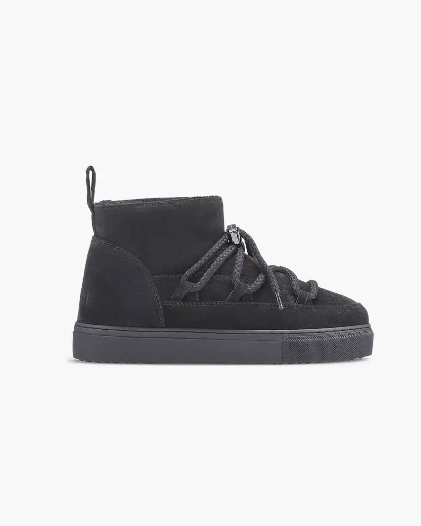 Boot Classic Sneaker Low nero in pelle scamociata e interno in montone