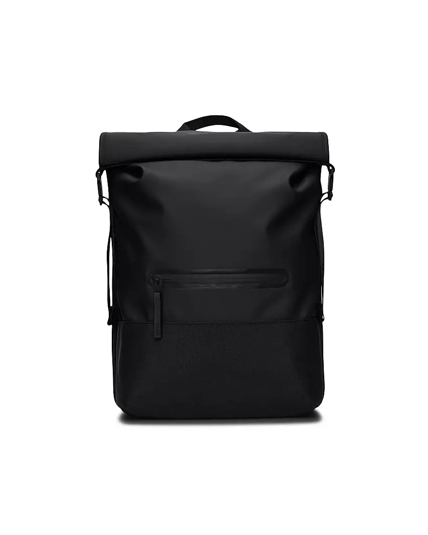 Zaino Rains Trail Rolltop nero in tessuto tecnico impermeabile effetto gommato con inserto in tessuto