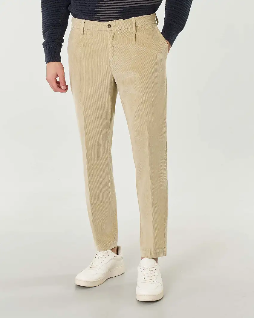 Pantaloni chino Pellizzari beige in velluto millerighe con pinces frontale ed elastico sul retro