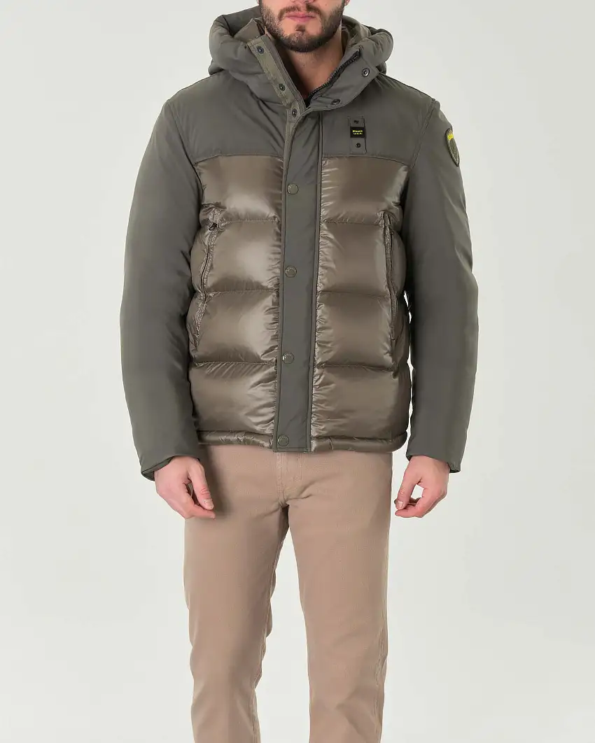 Piumino bi-tessuto verde militare con cappuccio fisso