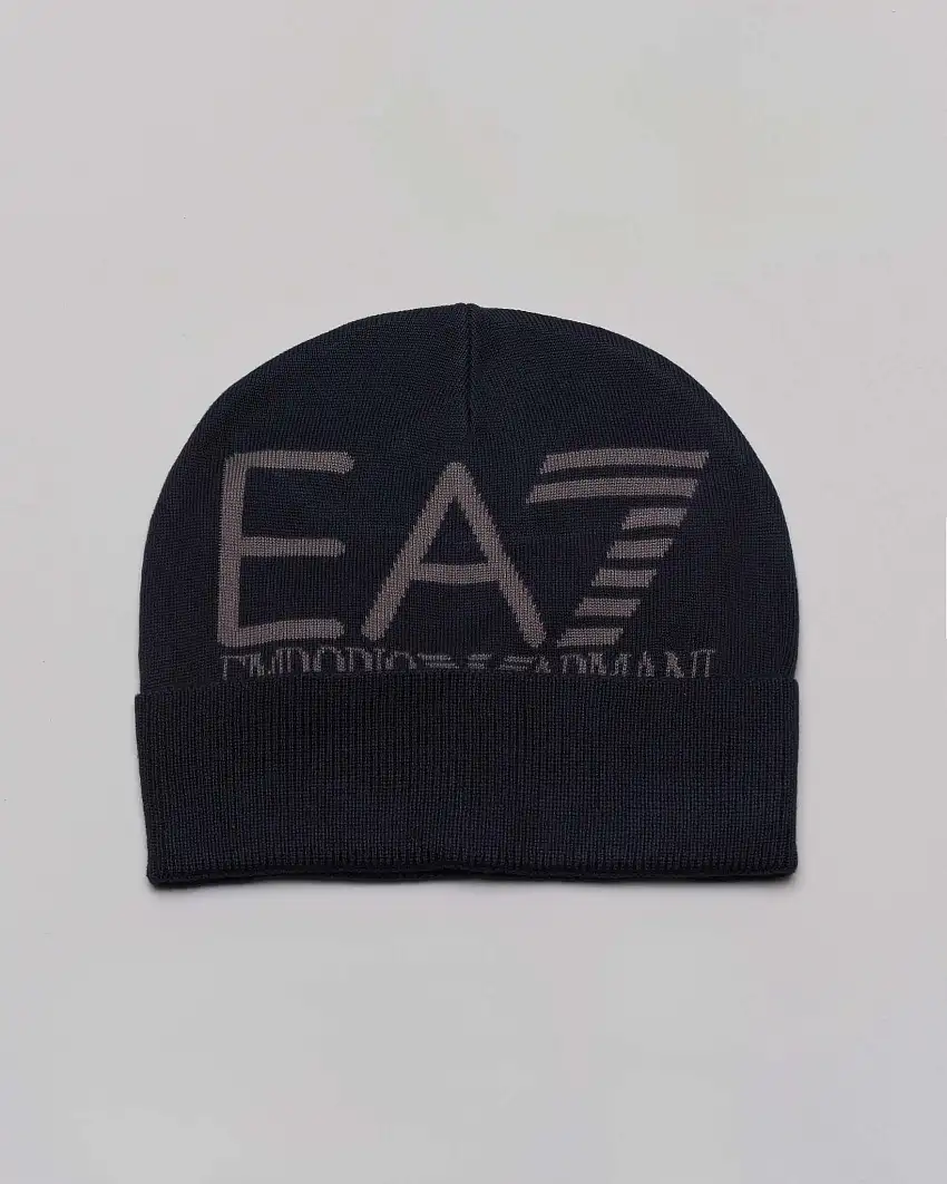 Berretto EA7 blu in maglia a costine con risvolto e maxi logo jacquard antracite sul davanti