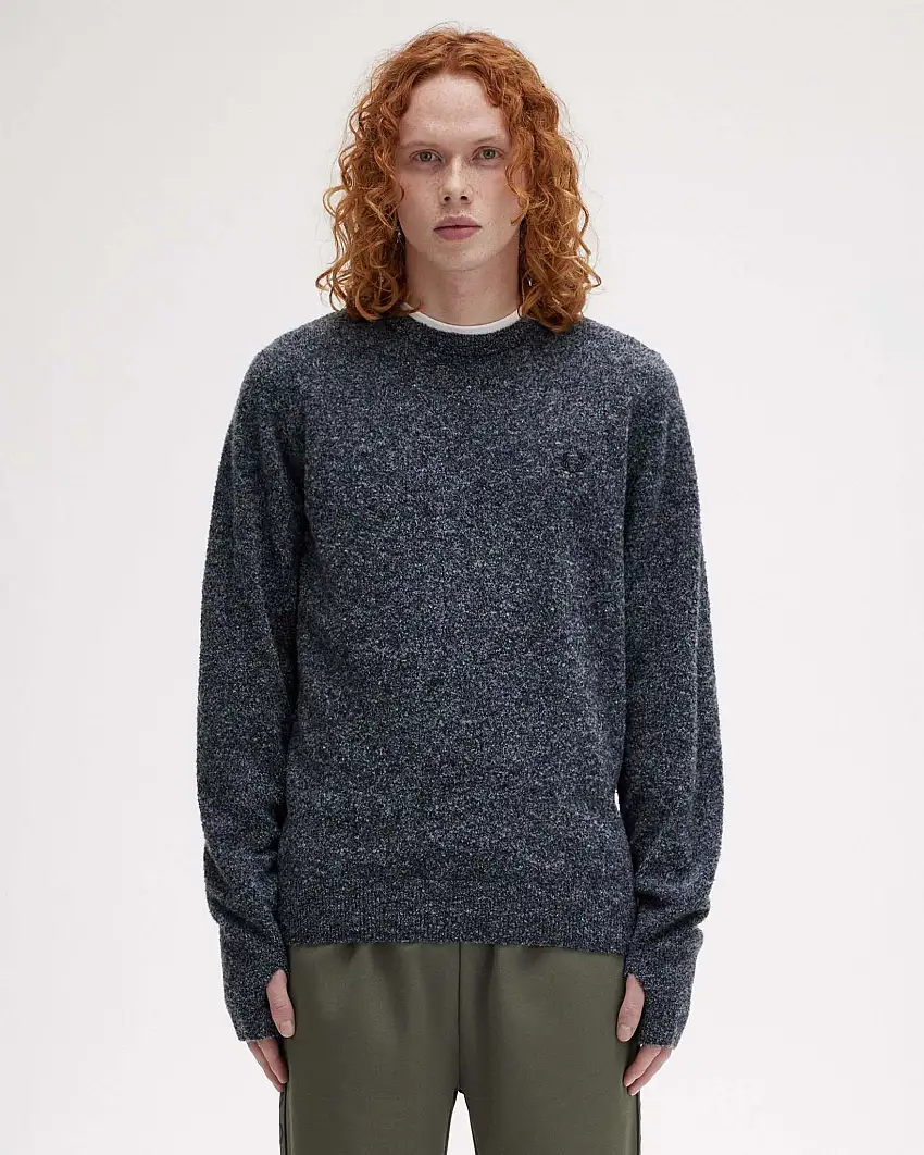 Maglione girocollo blu in misto lana bouclé