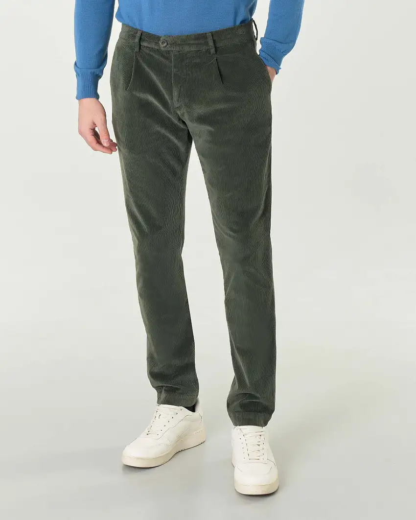Pantaloni chino verde scuro in velluto di misto cotone e modal stretch