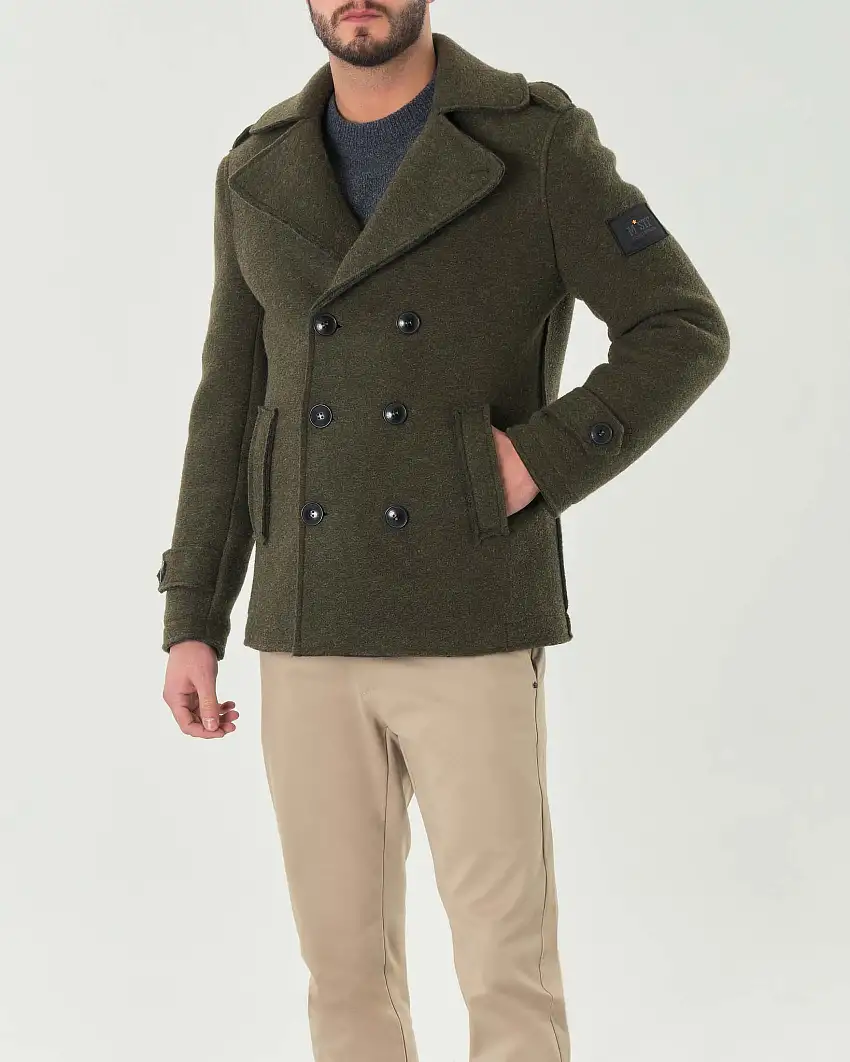 Caban doppiopetto verde militare in misto lana accoppiata con rever ampio