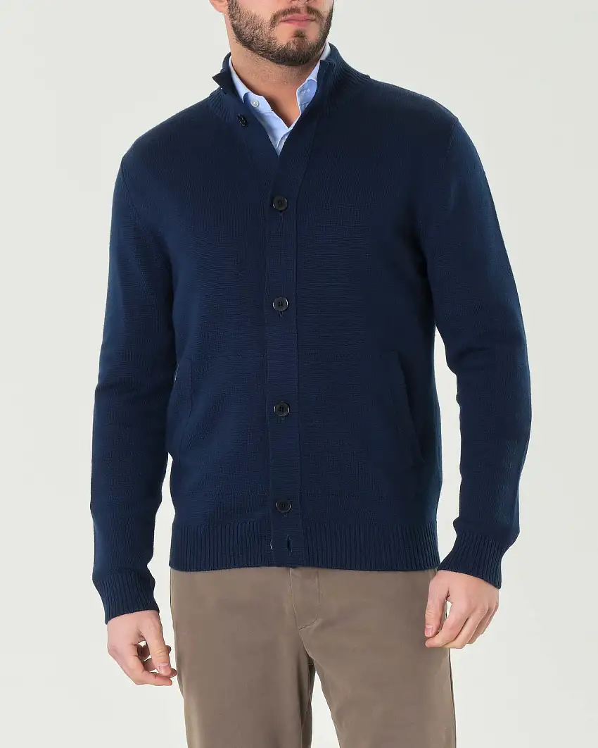 Cardigan Pellizzari blu in maglia finezza 7 di pura lana merino con tasche frontali e collo alto