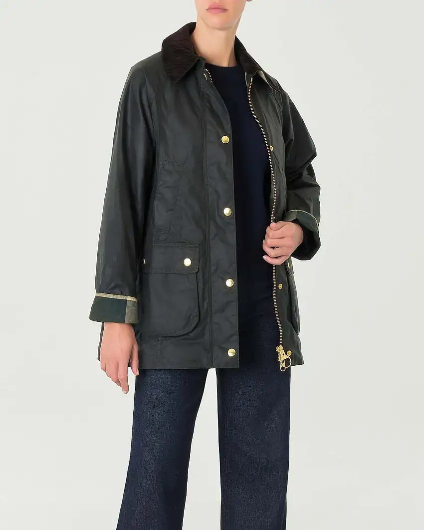 Giaccone verde Modern Beadnell con maxi colletto in velluto a costine