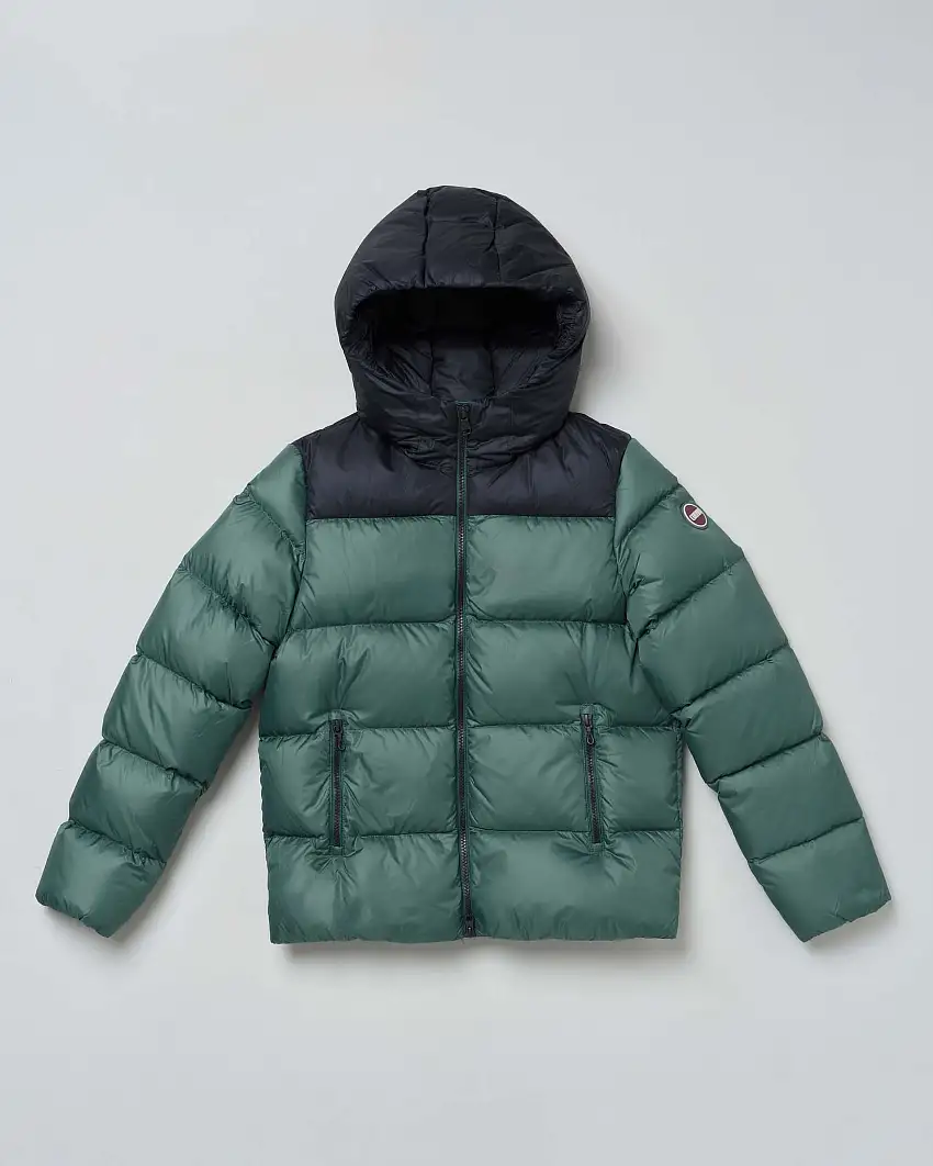 Piumino Colmar verde in nylon imbottito con inserto blu e cappuccio