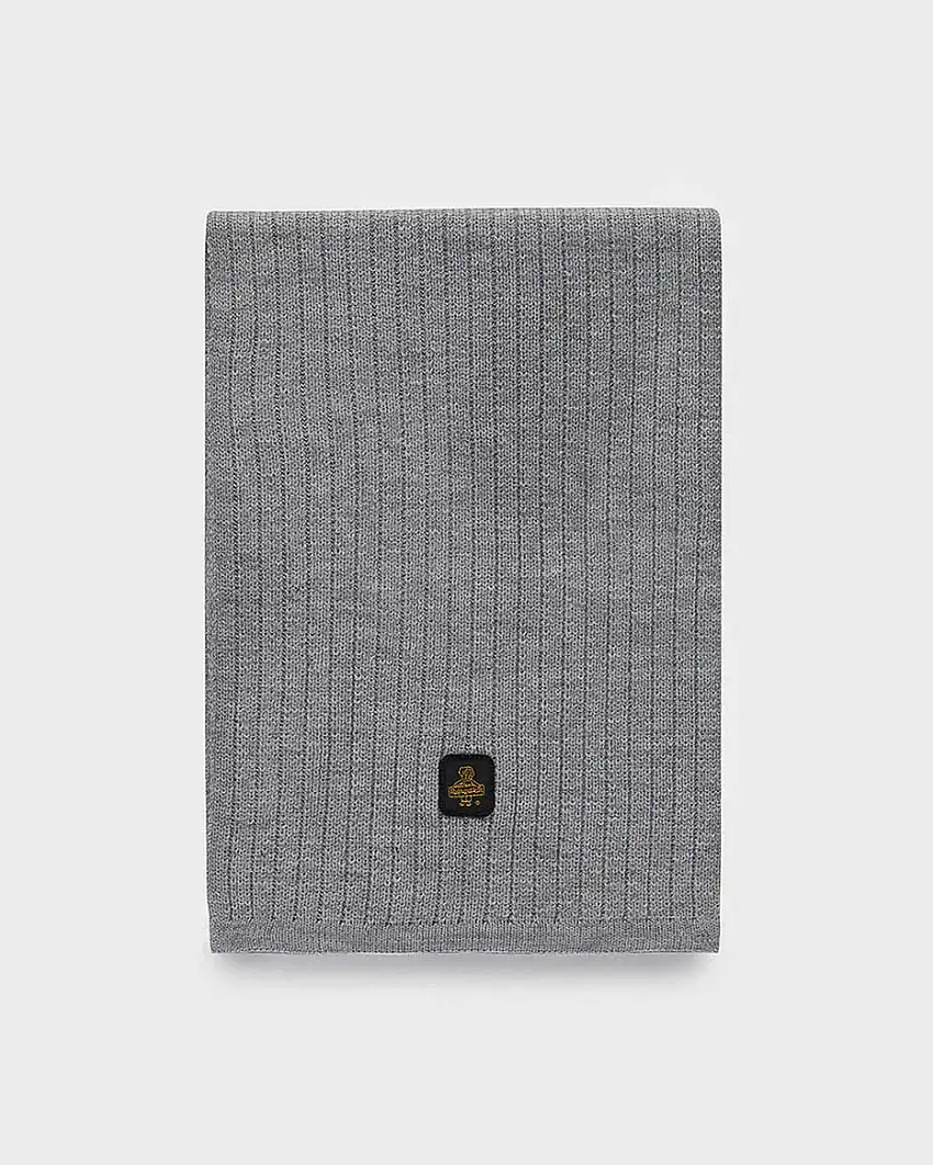 Sciarpa Dakota grigia lavorata a coste con patch porta logo