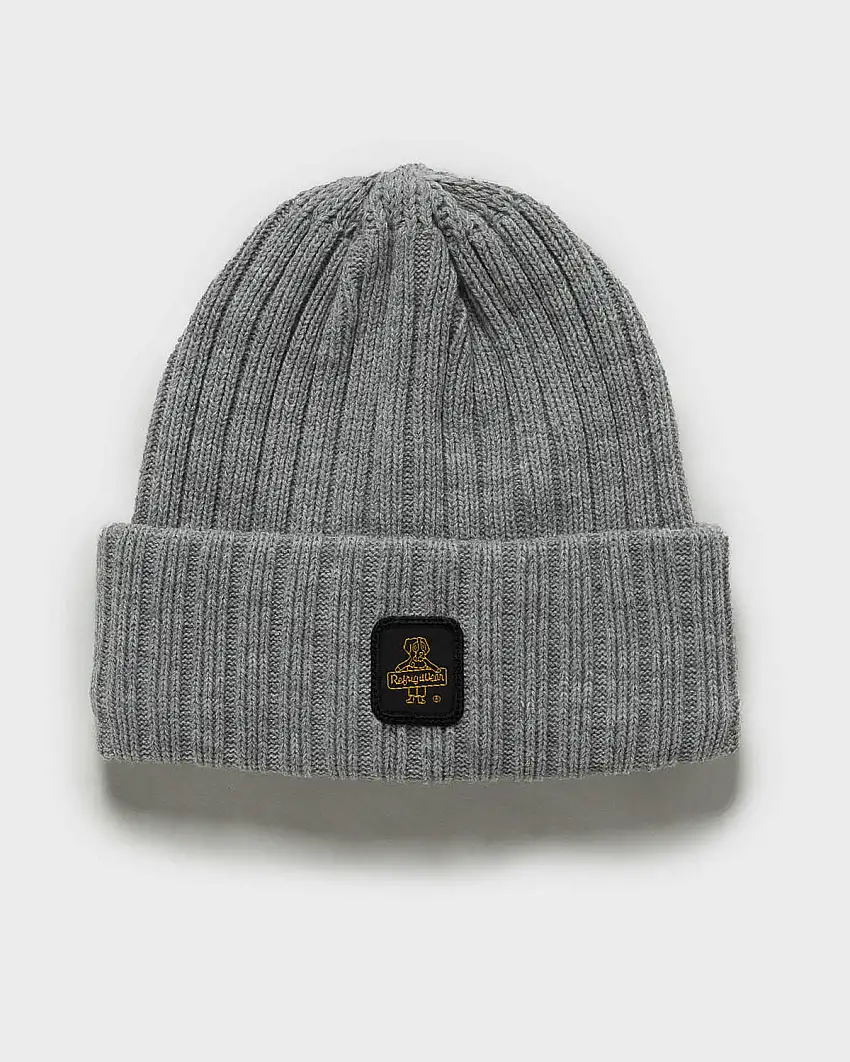 Berretto Refrigiwear grigio lavorato a coste con risvolto e patch porta logo