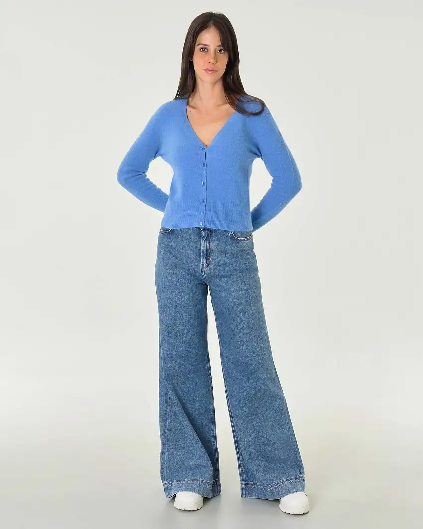 Cardigan celeste in alpaca e lana con scollo a V