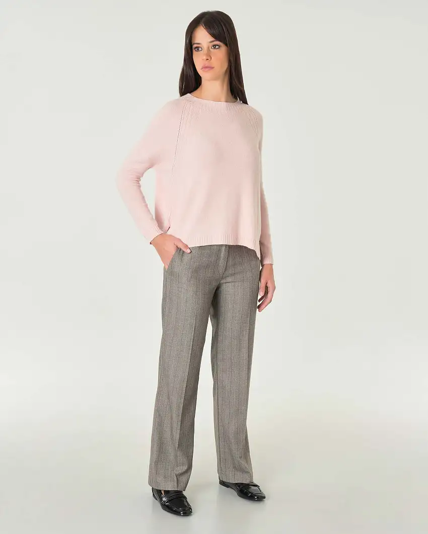 Maglia boxy rosa in misto viscosa con motivo a coste lungo il giromanica sceso