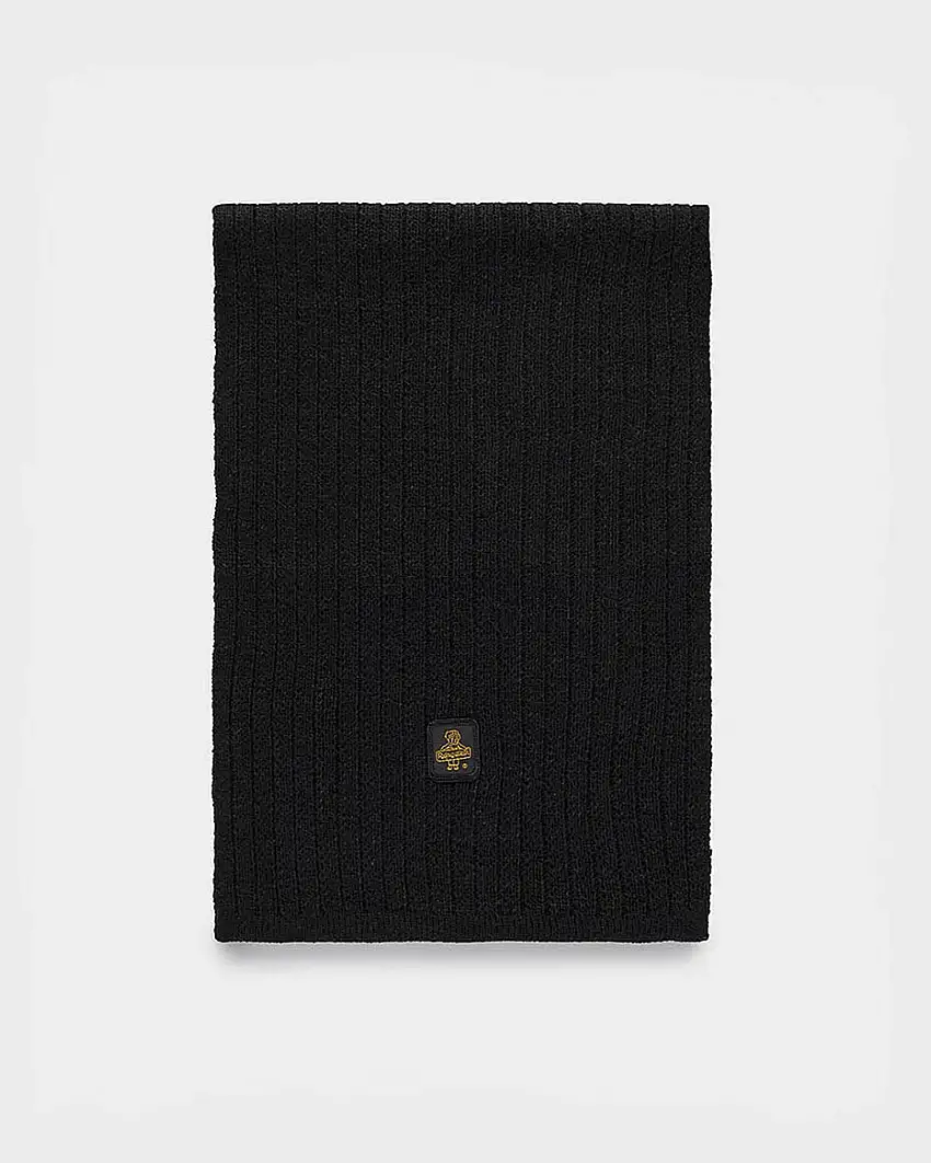 Sciarpa Refrigiwear Dakota nera lavorata a coste con patch porta logo