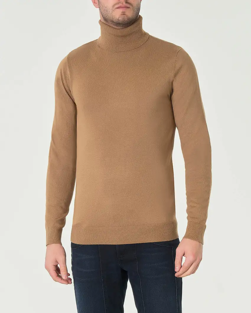 Dolcevita Paul Baker color cammello tinta unita