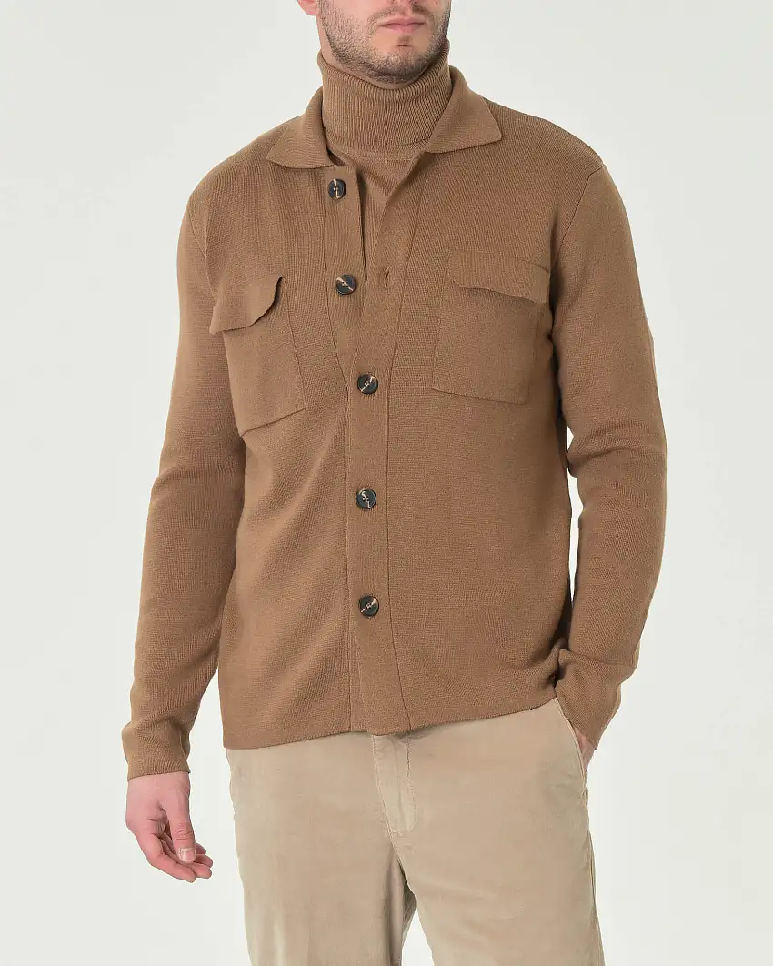 Cardigan cammello in maglia punto Milano di misto lana con colletto e camicia e tasconi sul petto