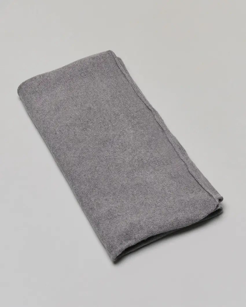 Stola Ashki.i grigia in puro cachemire