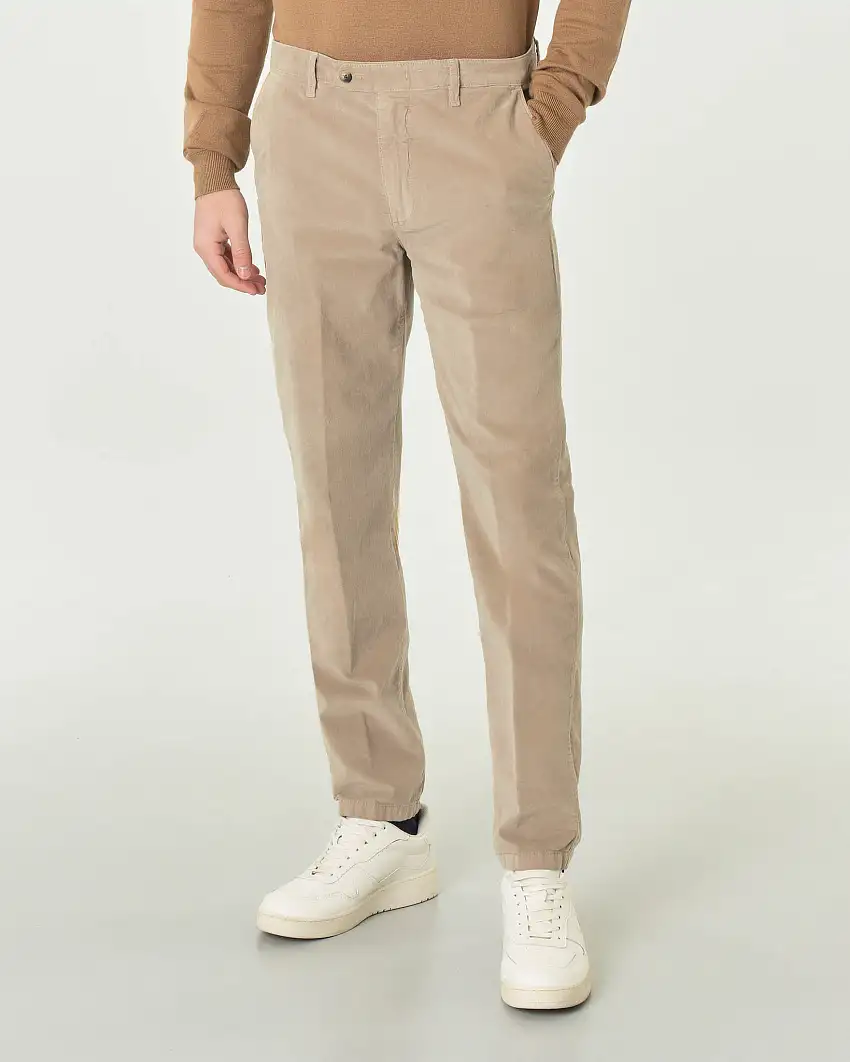 Pantaloni chino Paul Baker beige slim-fit in velluto liscio di cotone stretch con piega stirata