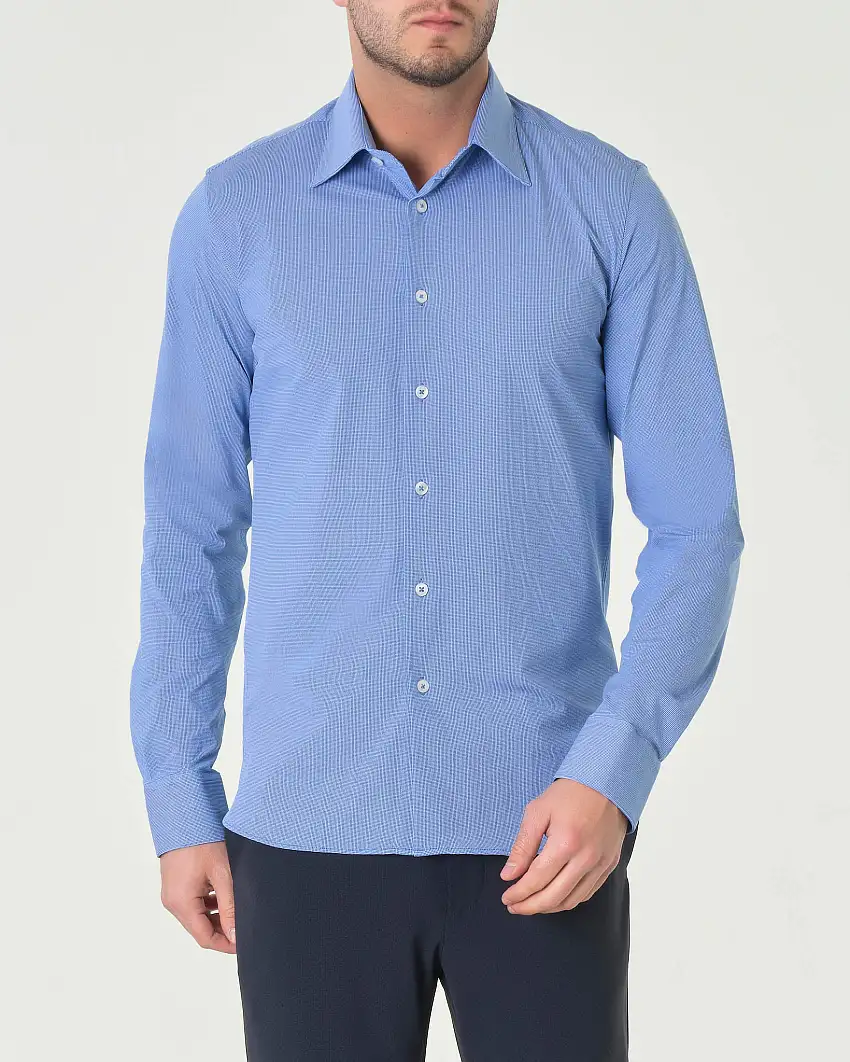 Camicia celeste slim-fit in tessuto Oxford tecnico con micro-fantasia a quadretti