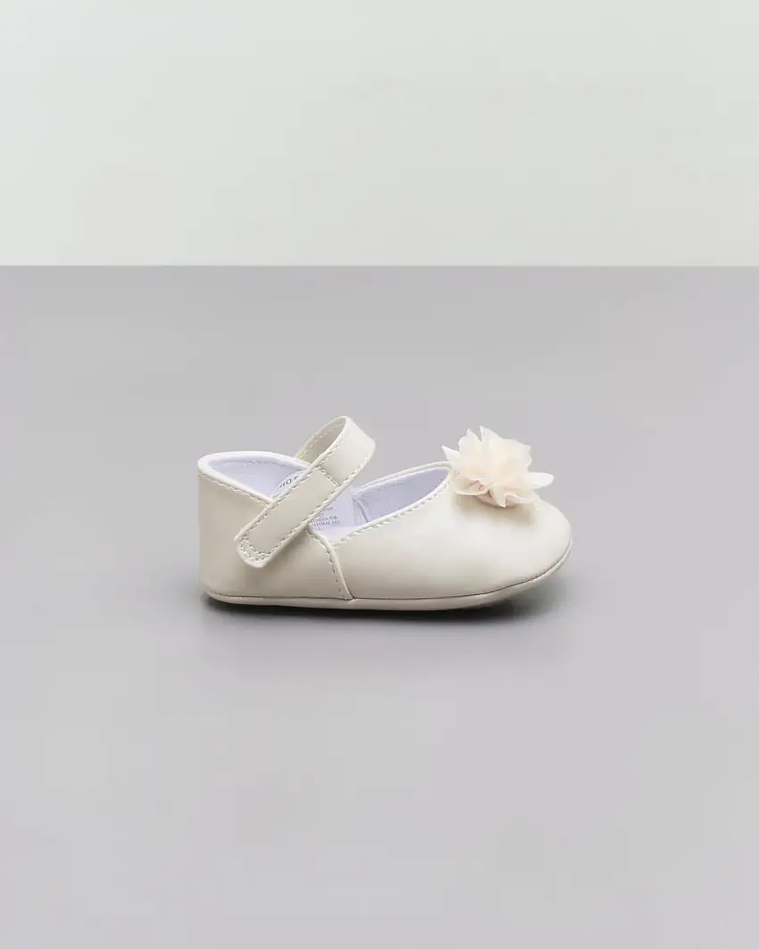 Ballerine in similpelle color panna con fiore in tulle applicato sul davanti e listino