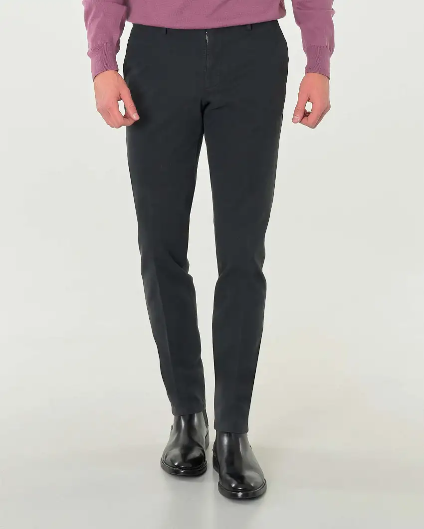 Pantalone chino Brad antracite in tessuto armaturato di cotone stretch