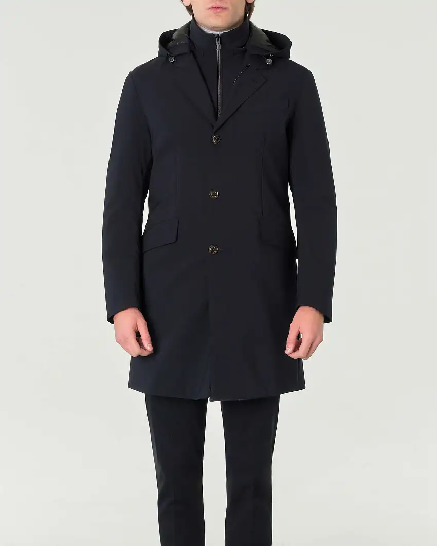 Cappotto monopetto blu in tessuto tecnico con cappuccio e pettorina rimovibili