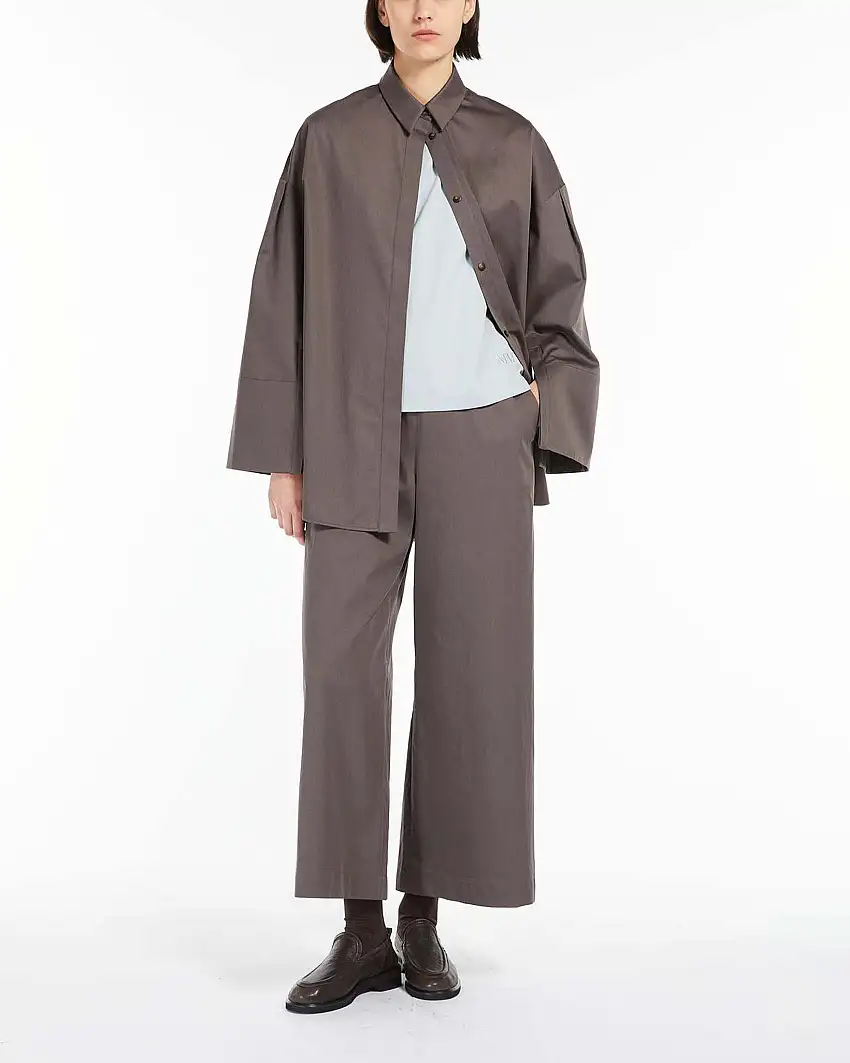 Pantaloni color fango dalla linea ampia in raso di puro cotone con elastico in vita sul retro