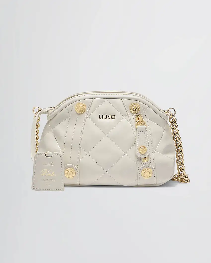 Borsa Kate a tracolla color avorio misura piccola in pelle matelassé logo in metallo e charm frontale