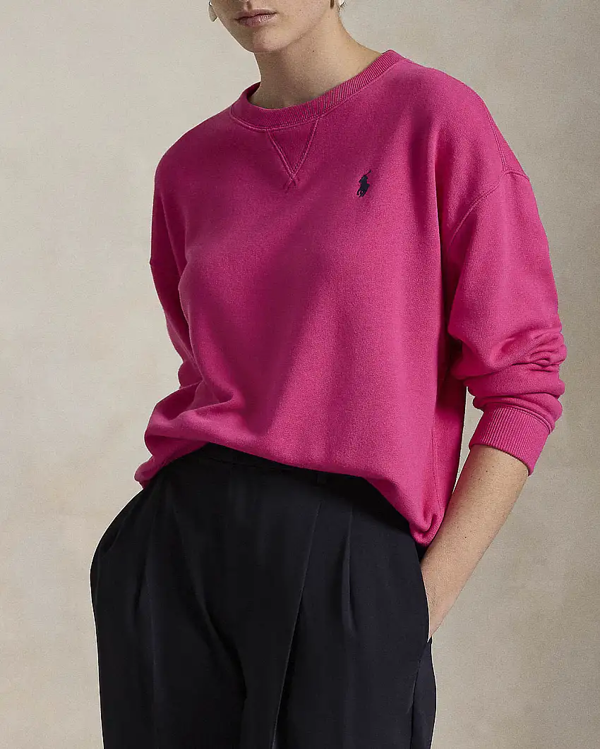 Felpa girocollo fucsia in cotone leggero con logo blu ricamato sul petto