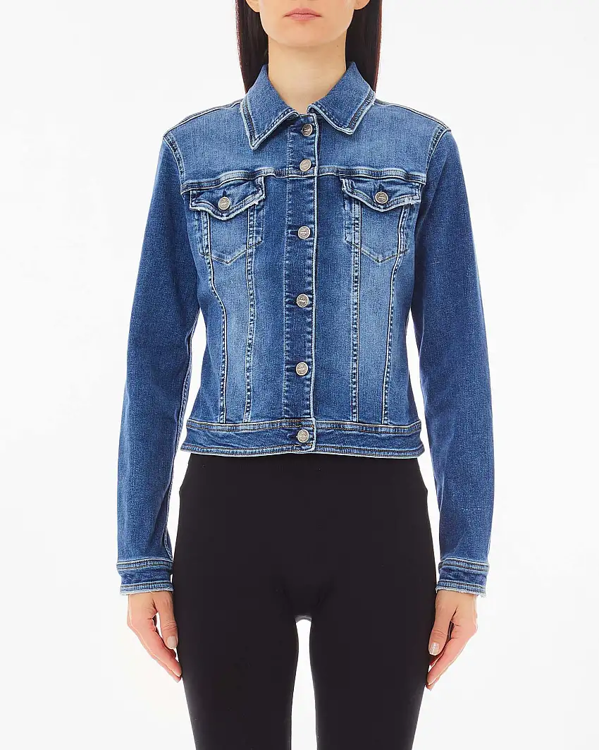 Giubbino in denim di puro cotone lavaggio scuro mirato con tasche con patta sul petto