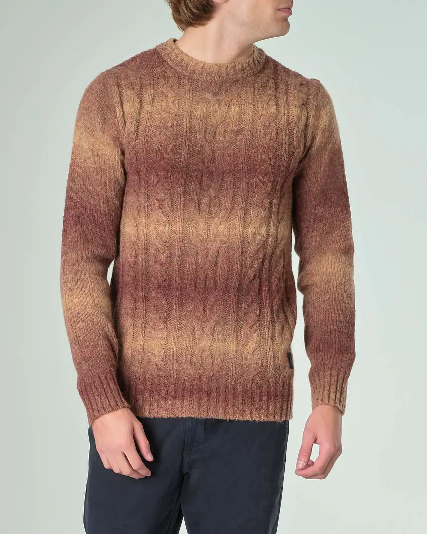 Maglione salmone e arancio sfumato in misto lana con lavorazione a trecce