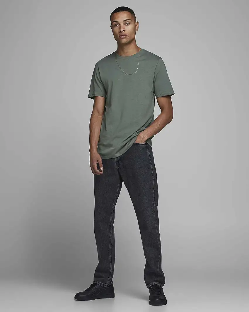 T-shirt Jack & Jones verde salvia regular-fit tinta unita con scollo a giro e mezze maniche